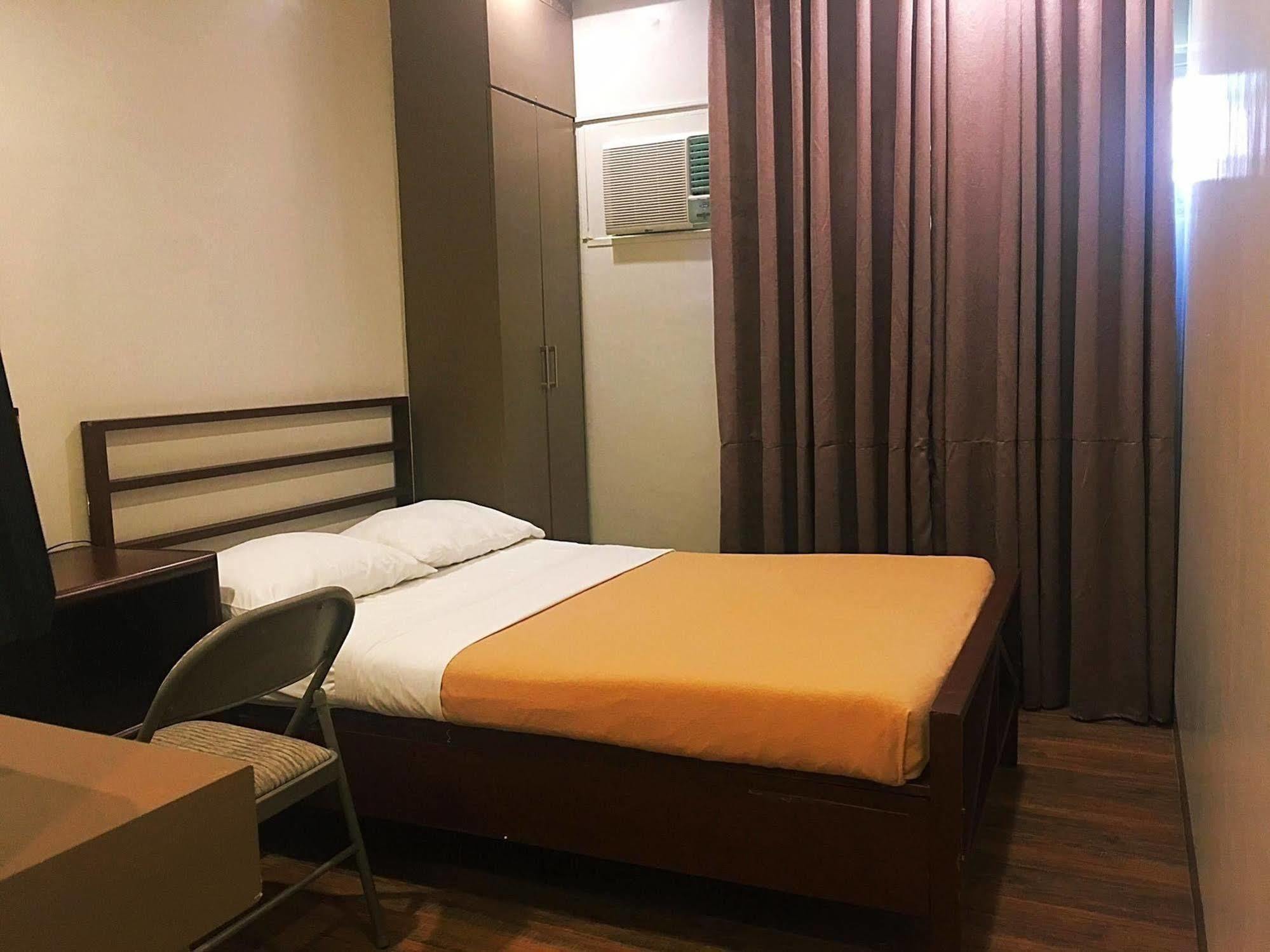 Hotel Tiffany Laoag Kültér fotó